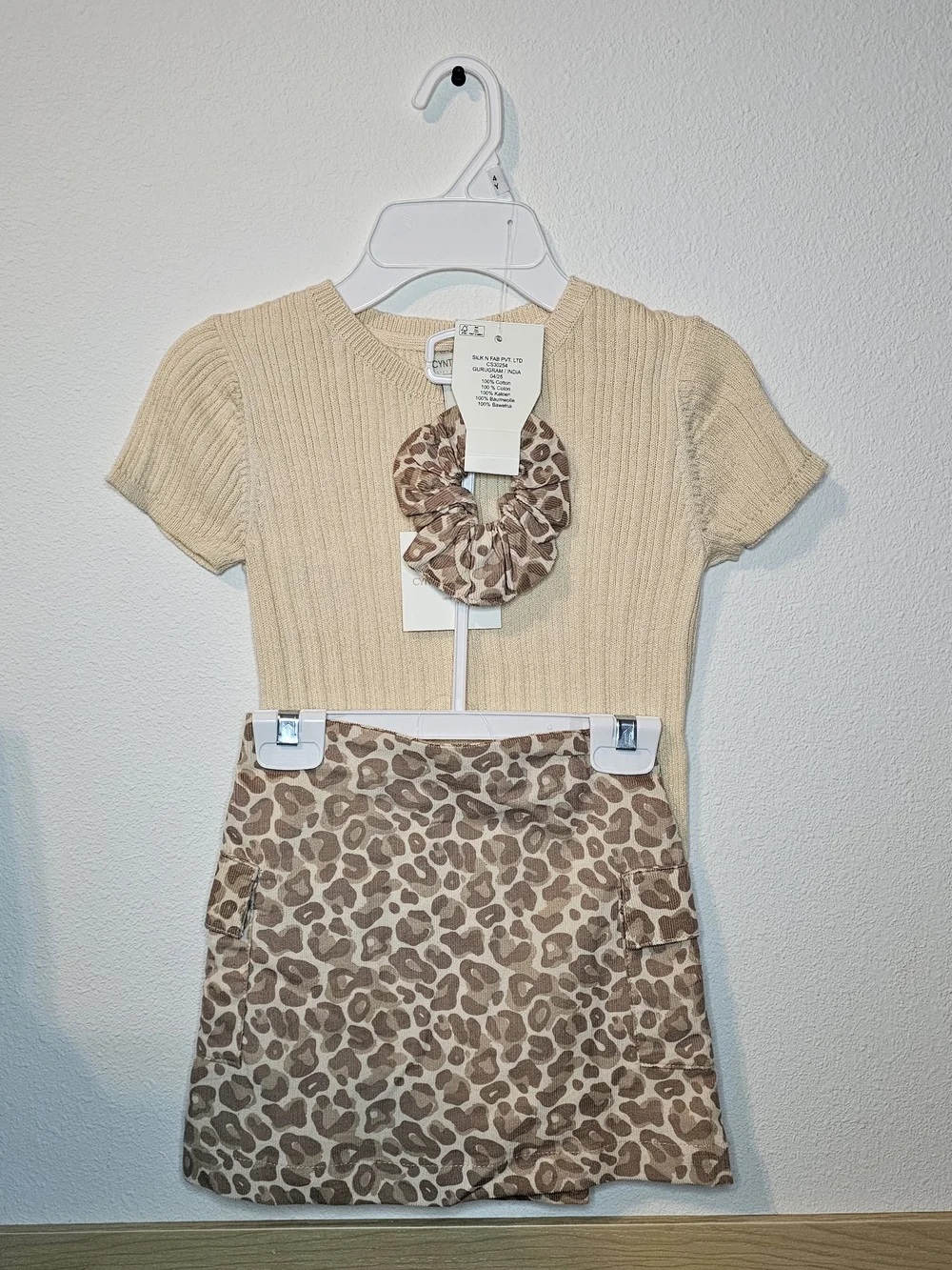 Cynthia Rowley Cream Ribbed Short Sleeve Top with Leopard Skirt Layer